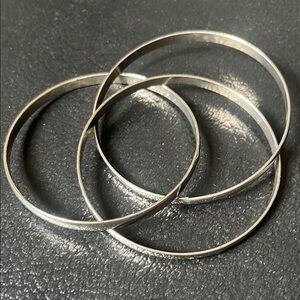 Elegant Silver tone Bangle Set